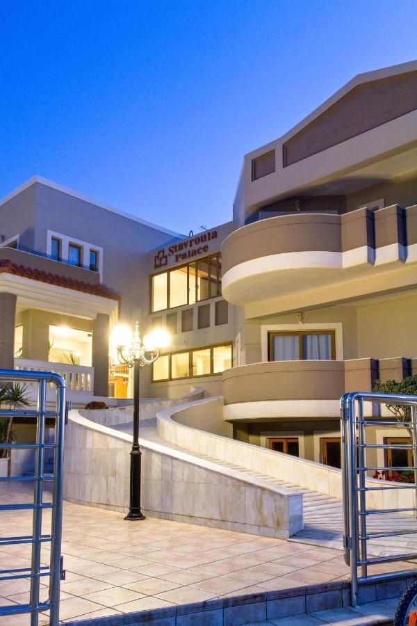 Stavroula Hotel Palace Kíssamos Buitenkant foto